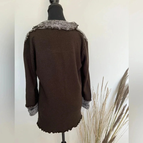 La Madona Vintage brown sweater ruffle collard and cuffs size large - Picture 3 of 6